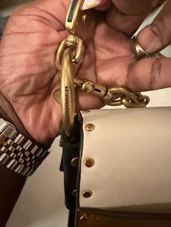 Like New Coach Beat Shoulder Bag - Picture 4 of 11